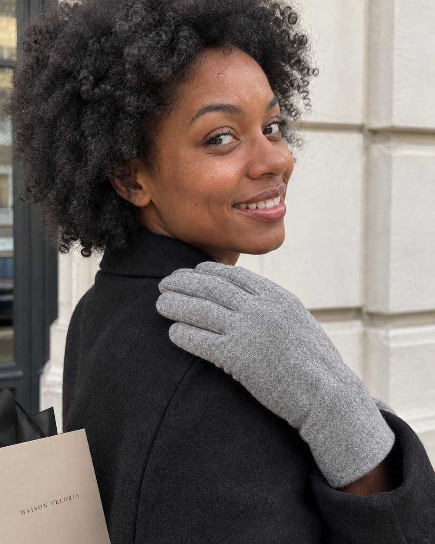 Winter Gloves in Grey